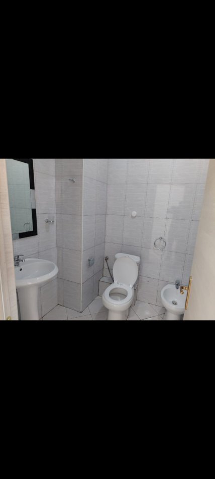 Tirane, jepet me qera apartament 1+1 Kati 6, 70 m² 450 € (BAR OSLO)