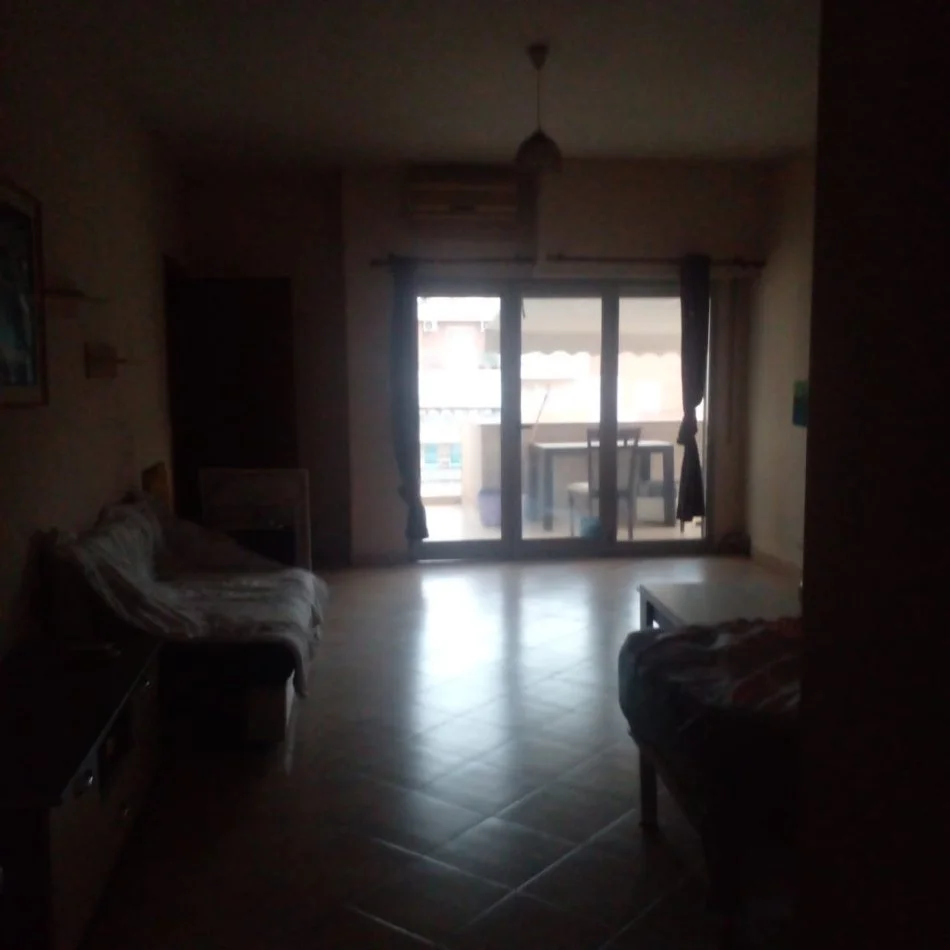 Tirane, jepet me qera apartament 1+1 Kati 7, 500 €