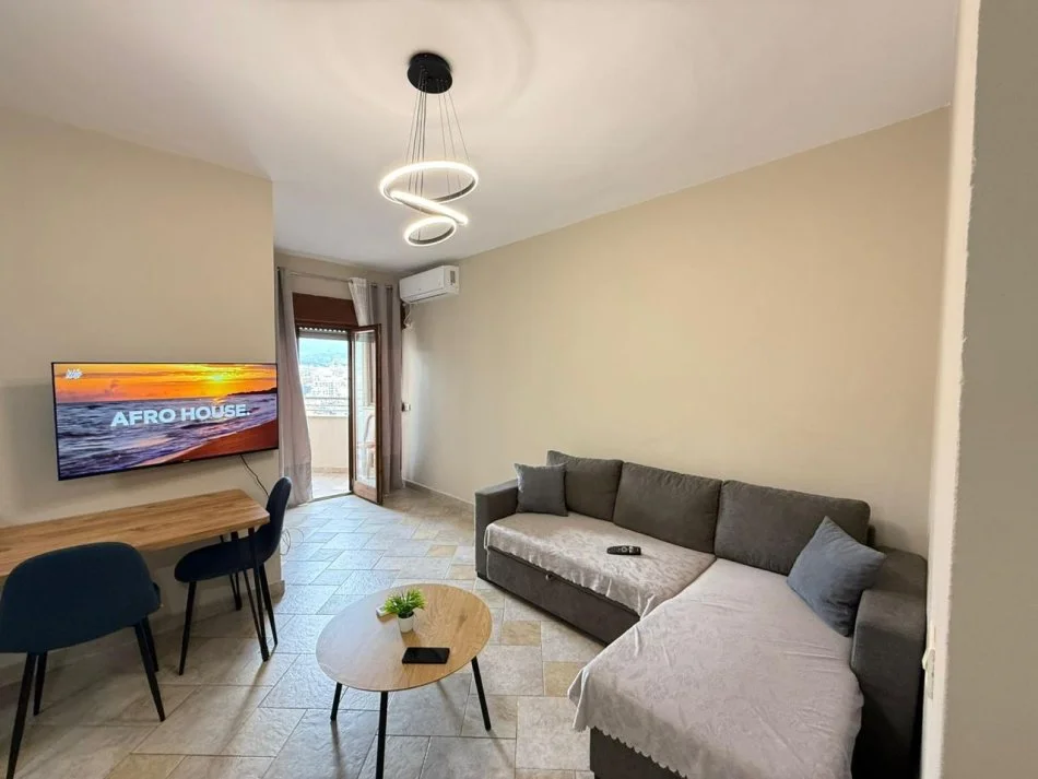 Tirane, jepet me qera apartament 1+1+Ballkon Kati 15, 60 m² 600 € (9 Katëshet)