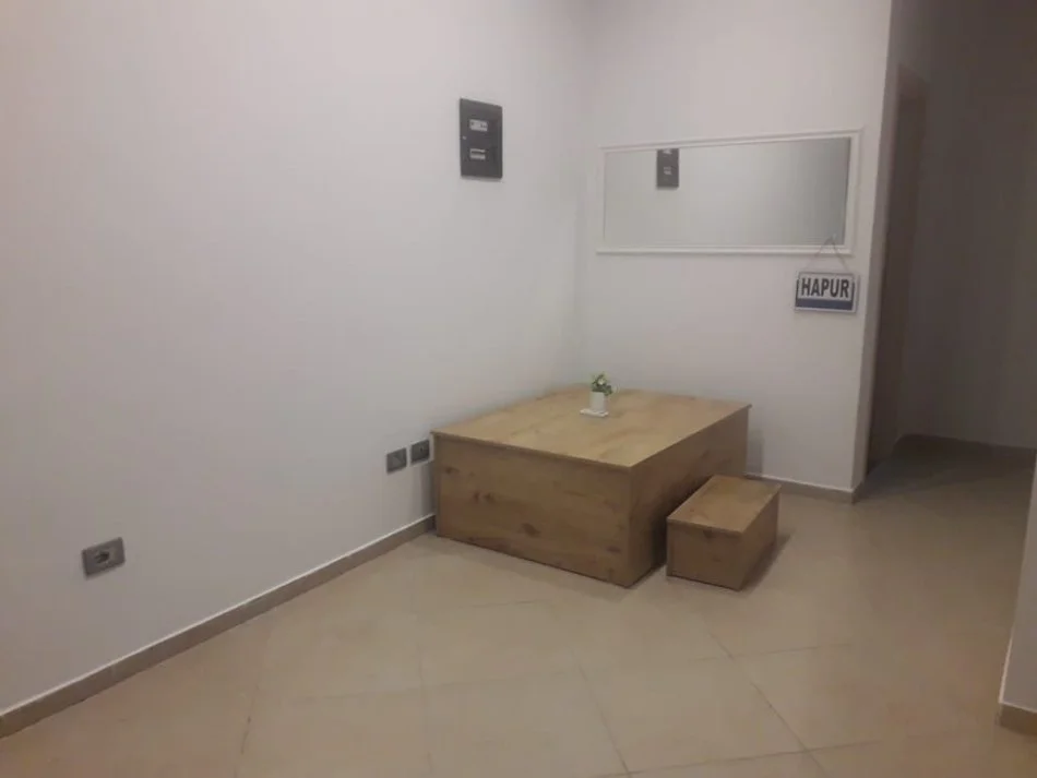 Tirane, jepet me qera zyre Kati 0, 29 m² 350 € 