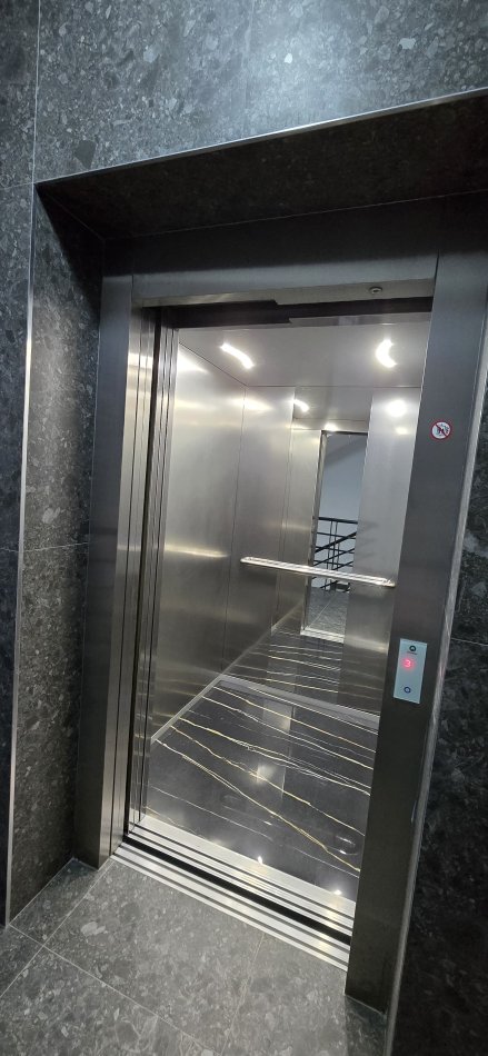 Tirane, jepet me qera apartament 2+1+Ballkon Kati 3, 82 m² 630 € (Rruga Hamdi Sina)