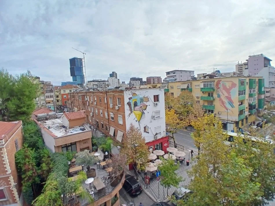 Tirane, jepet me qera apartament 2+1 Kati 6, 100 m² 650 € 