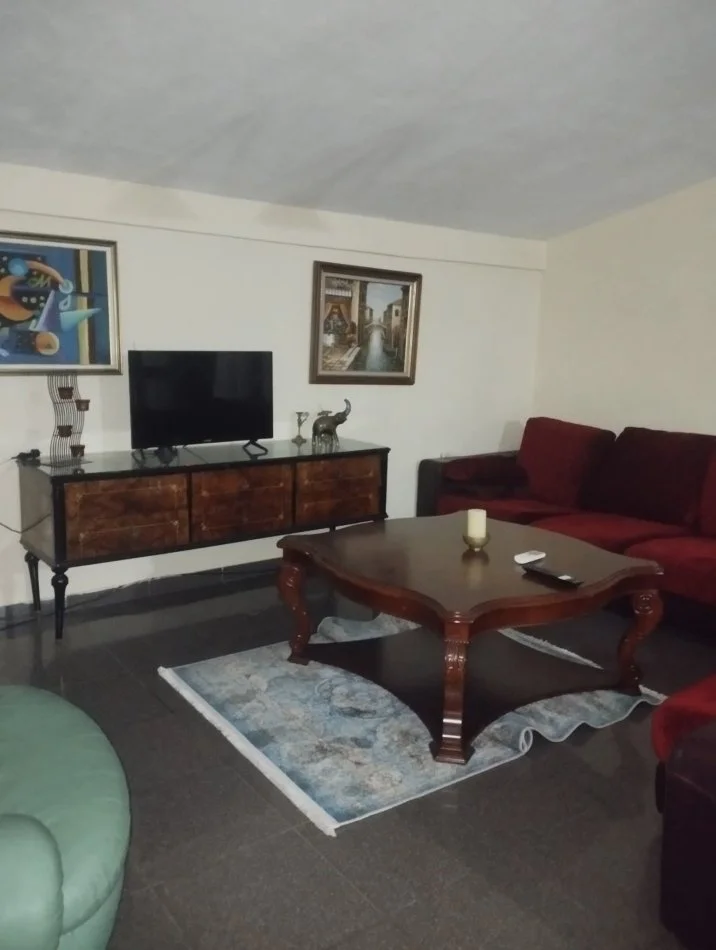 Tirane, jepet me qera apartament 2+1 Kati 4, 100 m² 450 € 