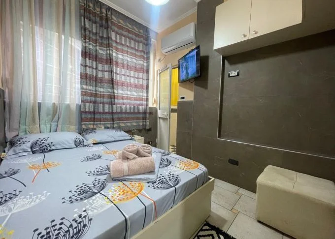 Shqiperi, jepet me qera Kati 2, 380 € (5 MAJI)