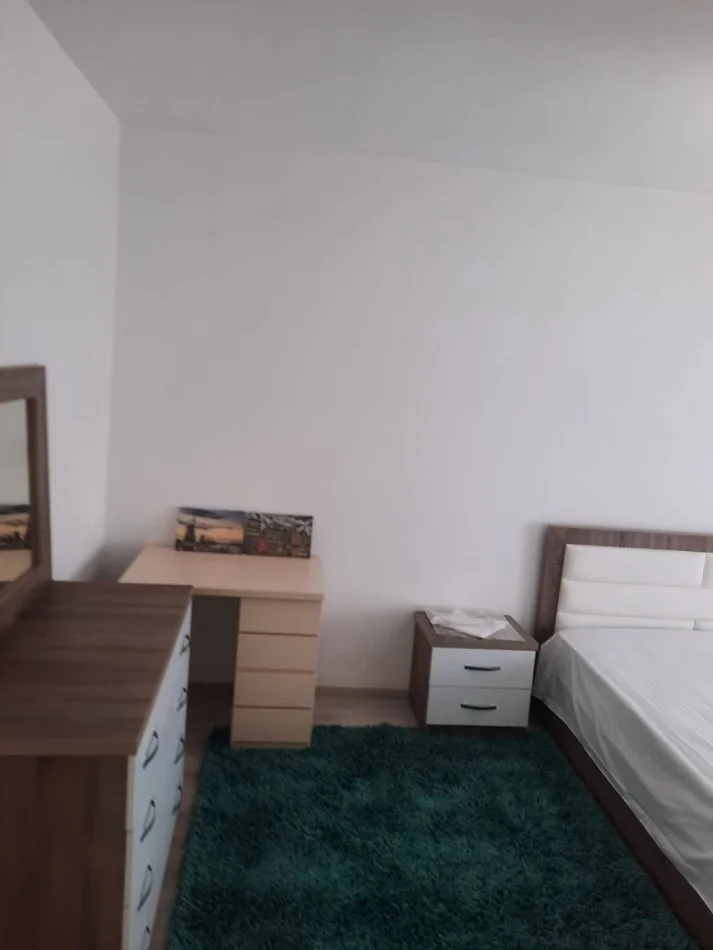 Tirane, jepet me qera apartament 2+1+Aneks+Ballkon Kati 5, 900 € 