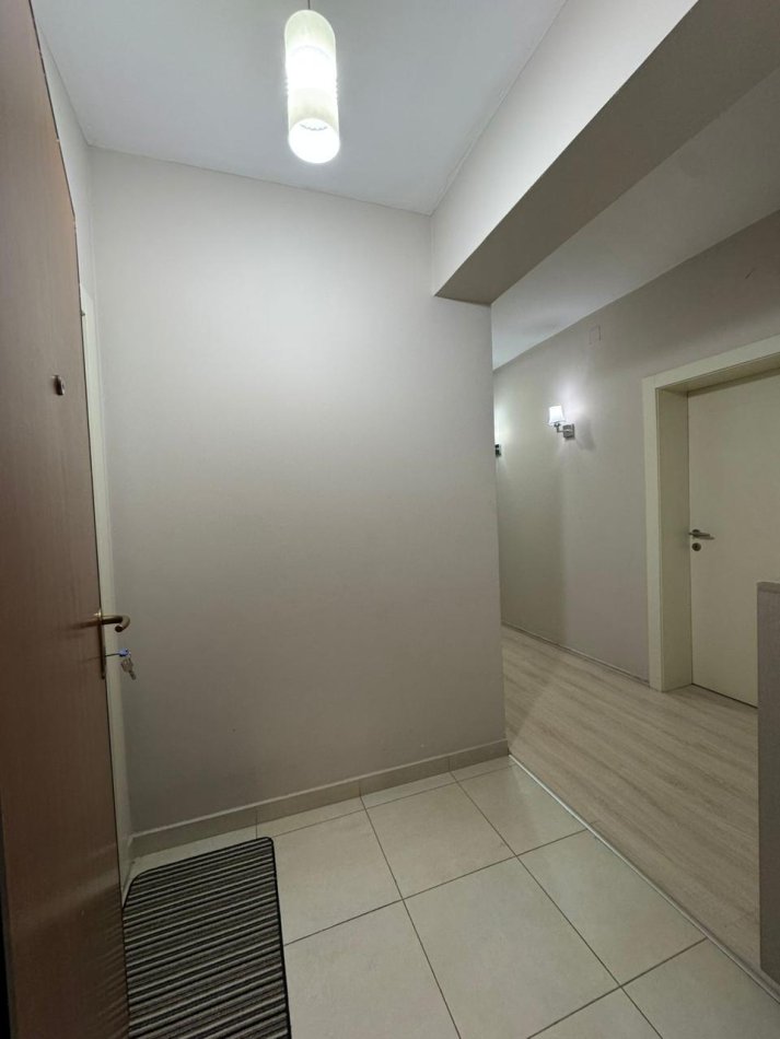 Tirane, jepet me qera 2+1+Aneks+Ballkon Kati 3, 93 m² 610 € (Rruga Ferit Xhajko pranë Tirana Bank)
