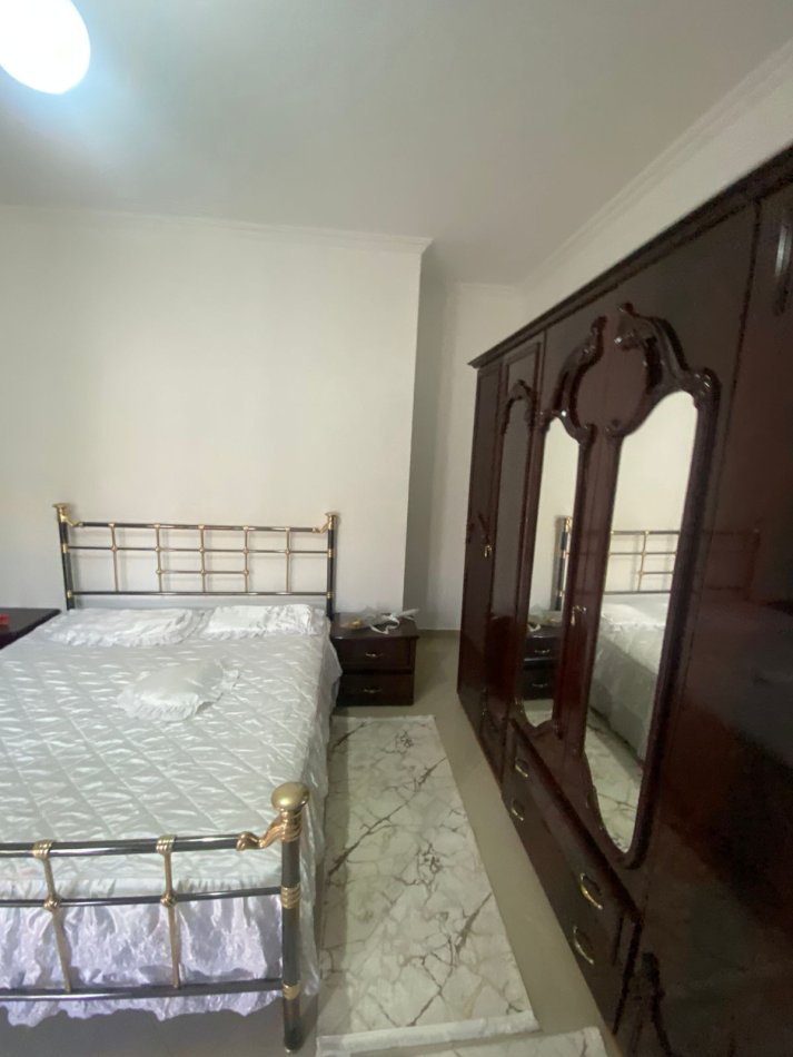 Tirane, jepet me qera shtepi 2+1 Kati 1, 100 m² 50.000 € 