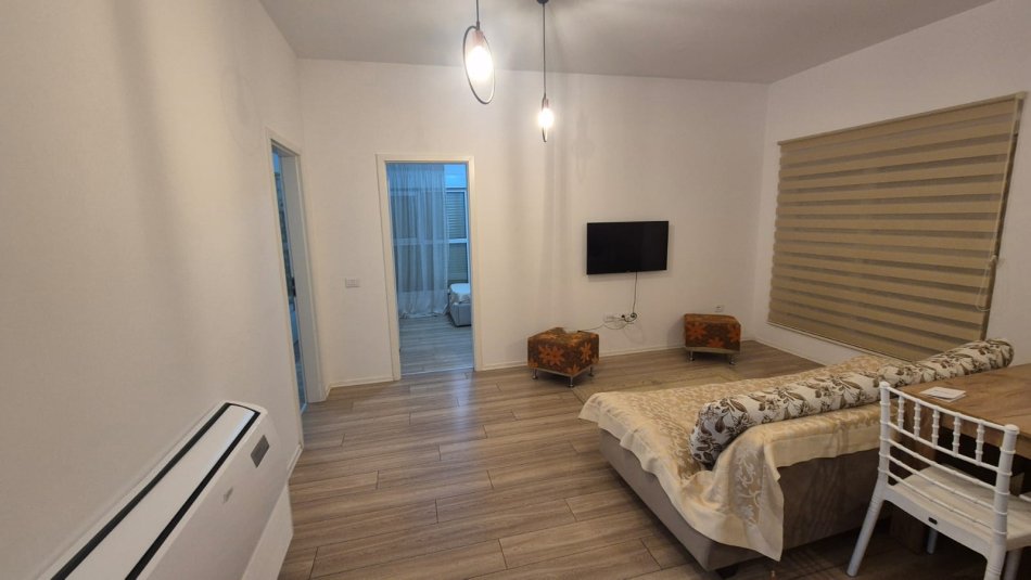 Tirane, jap me qera apartament duplex 2+1 Kati 4, 95 m² 550 € 