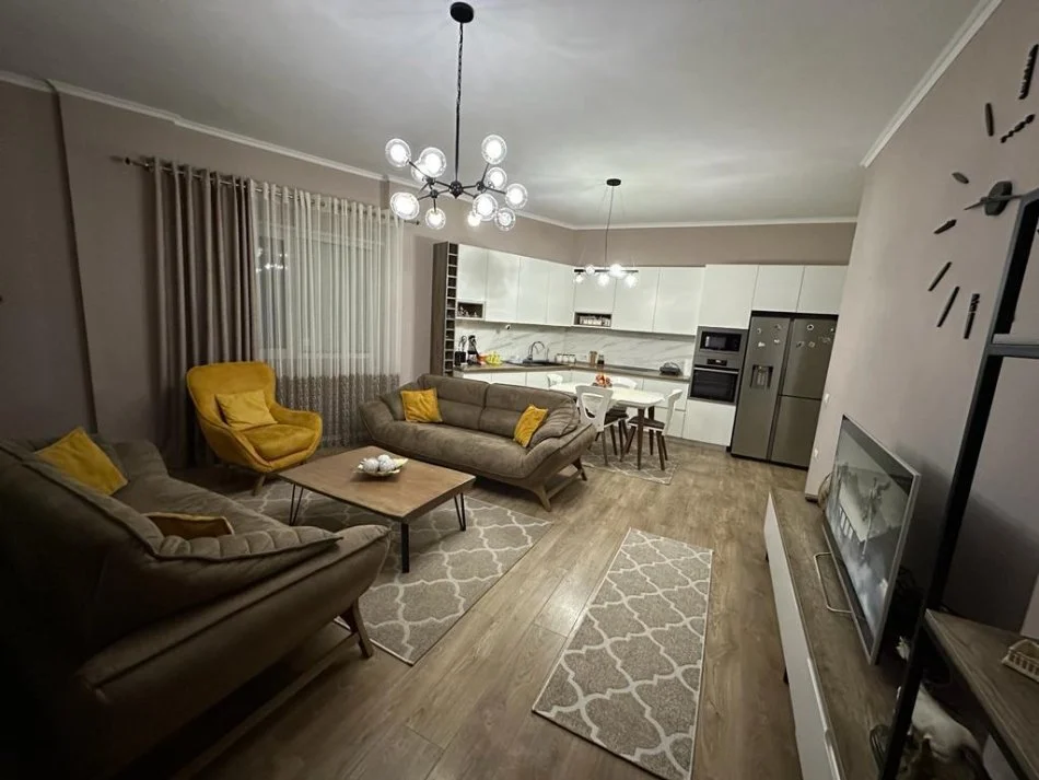 Tirane, shitet apartament 2+1+Ballkon Kati 2, 104 m² 199.000 € (KOPSHTI ZOOLOGJIK)