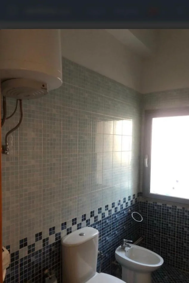 JEPET ME QIRA GARSONIERE PËR ZYRË NE ZOGUN E ZI,   380 €uro