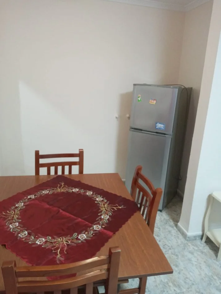 Tirane, jepet me qera apartament Kati 1, 72 m² 500 € 