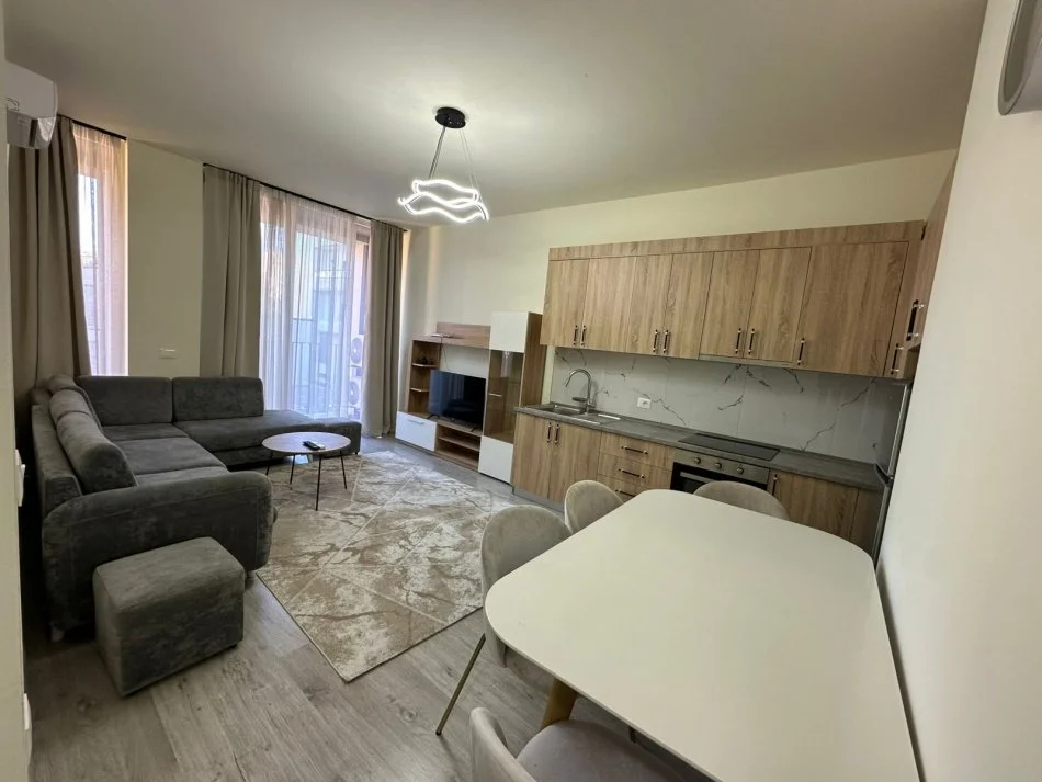 Tirane, shitet apartament 1+1+Aneks+Ballkon Kati 1, 69 m² 185.000 €
