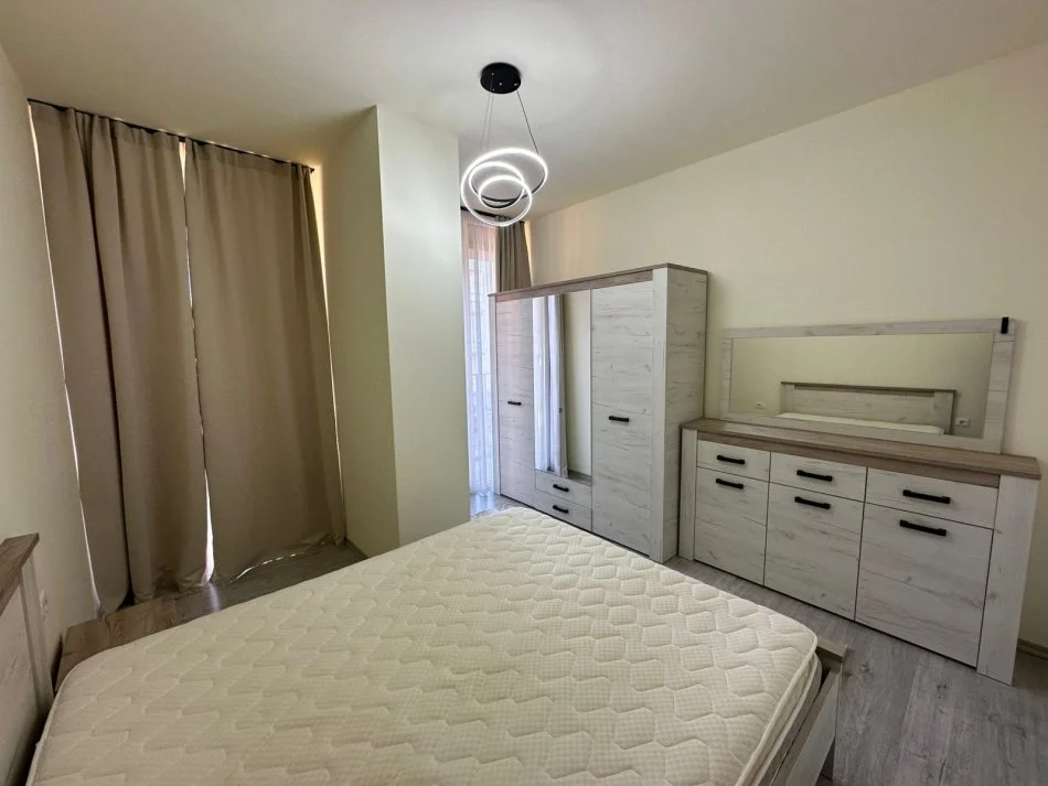 Tirane, shitet apartament 1+1+Aneks+Ballkon Kati 1, 69 m² 185.000 €