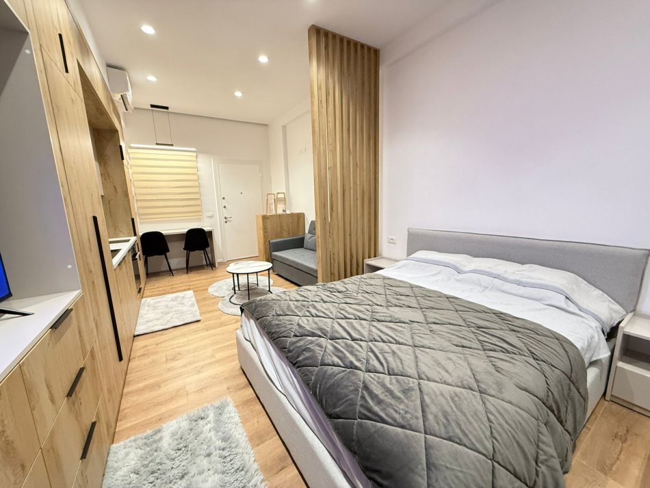 Apartament me qera , Tirane, jap me qera garsonier 1+1 , 370 € (Resorant Fresku)