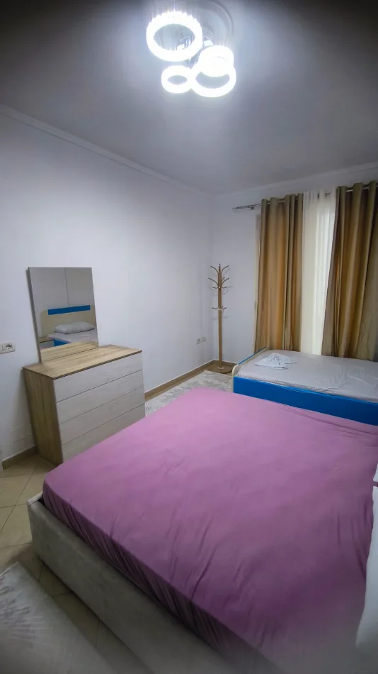 Tirane, jepet me qera apartament 1+1+Ballkon Kati 8, 63 m² 470 € (Rr.Loni Ligori)