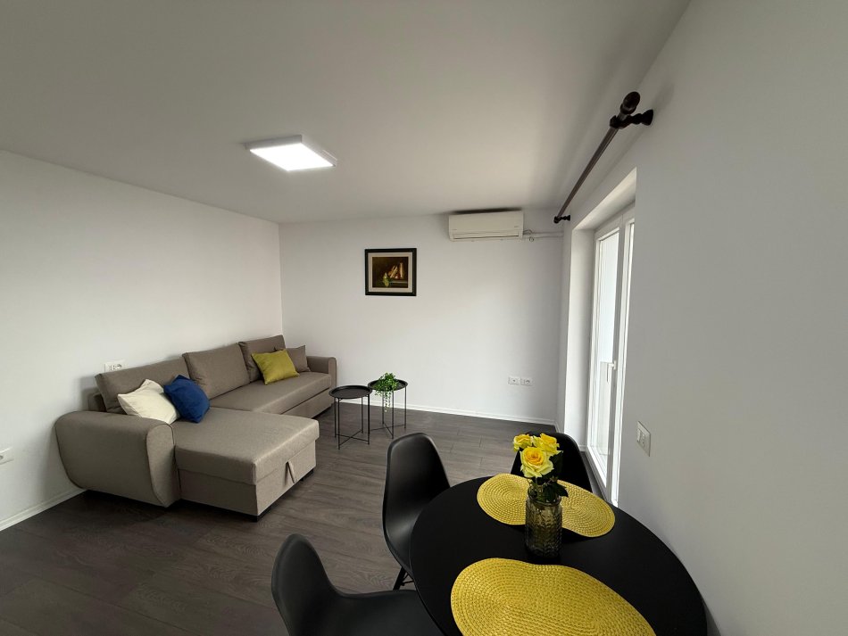 Tirane, jepet me qera apartament 1+1+Aneks+Ballkon Kati 1, 60 m² 500 €