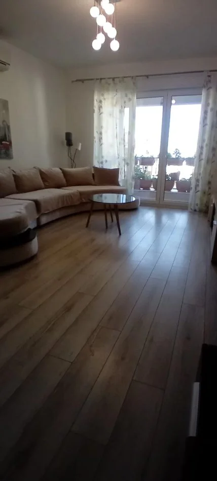 Tirane, shitet apartament 2+1 Kati 6, 106 m² (Rruga Don Bosko . Perball Kishes)
