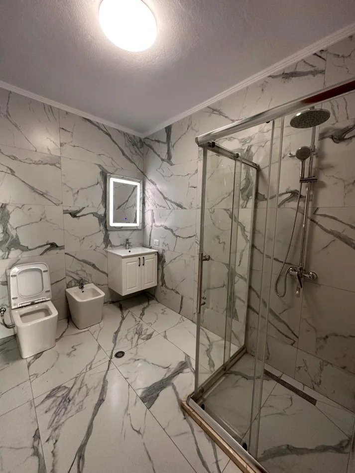 Tirane, shitet apartament 2+1+Ballkon Kati 7, 107 m² 145.000 € (Teodor Keko)