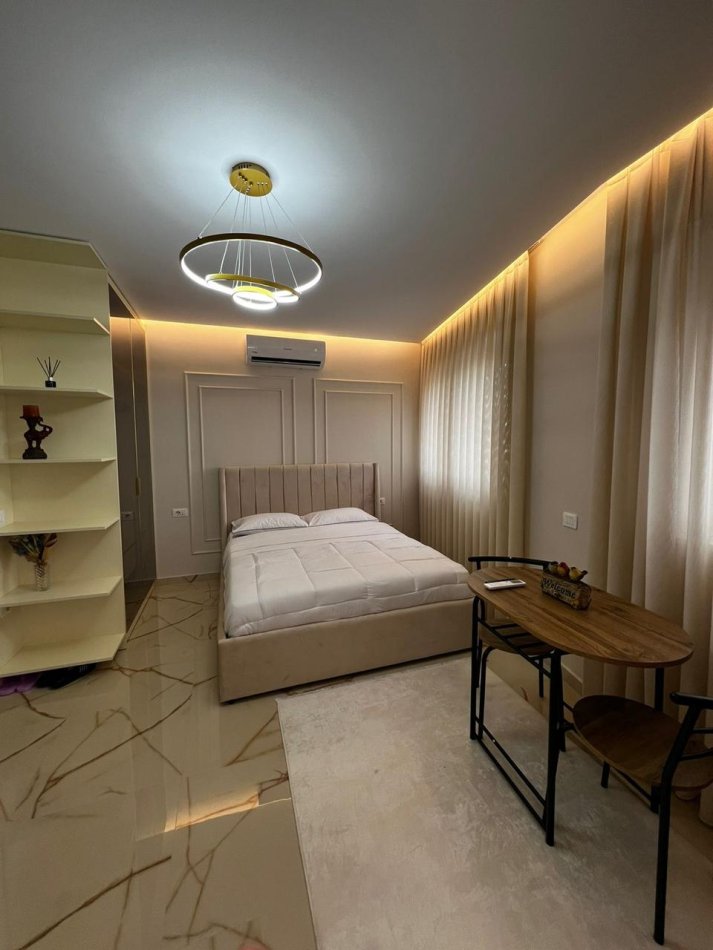 Tirane, jepet me qera garsonier 1+1 Kati 6, 30 m² 600 € 