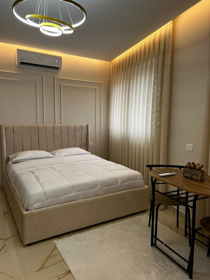 Tirane, jepet me qera garsonier 1+1 Kati 6, 30 m² 600 € 