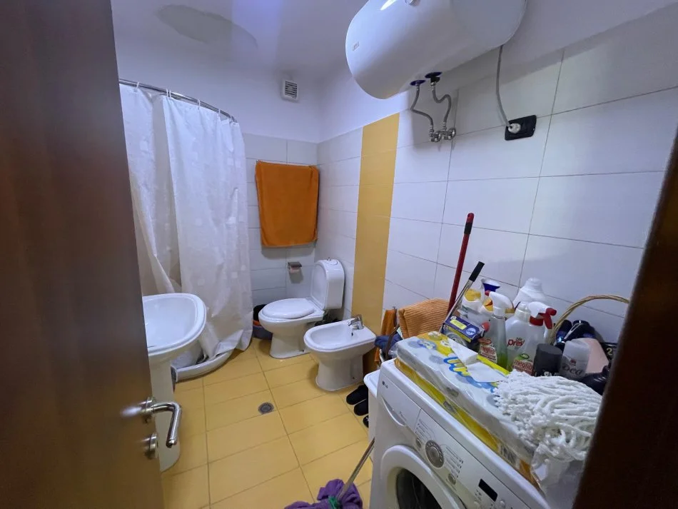 Durres, shitet apartament 2+1+Ballkon Kati 4, 124 m² 155.000 € (Golem)