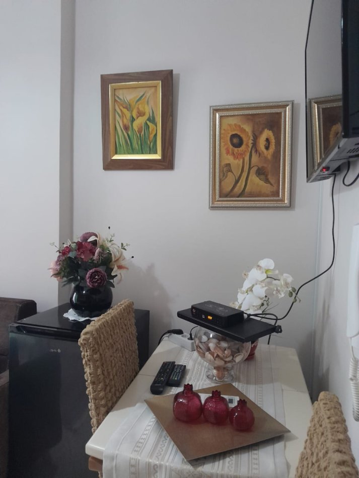 Vlore, jepet me qera apartament 1+1 Kati 5, 250 € 