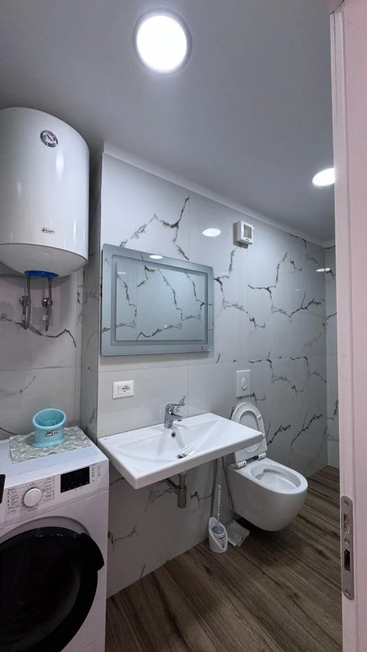 Tirane, shitet apartament 2+1+Ballkon Kati 5, 64 m² 137.000 € (Don Bosko)