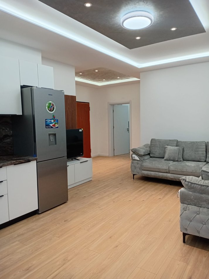 Vlore, shitet apartament 2+1+Ballkon Kati 9, 230.000 € 
