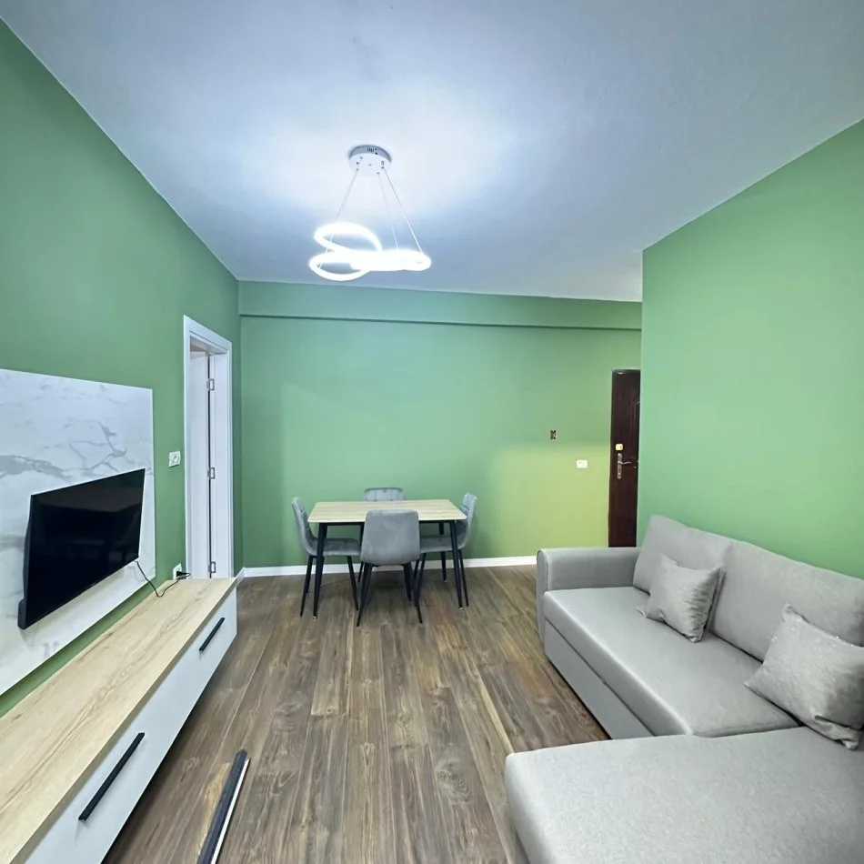 Tirane, jepet me qera apartament 2+1 Kati 3, 70 m² 500 € (Yzberish)