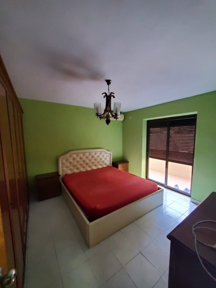 Tirane, shitet apartament 3+1 Kati 2, 110 m² (Myslym Shyri)