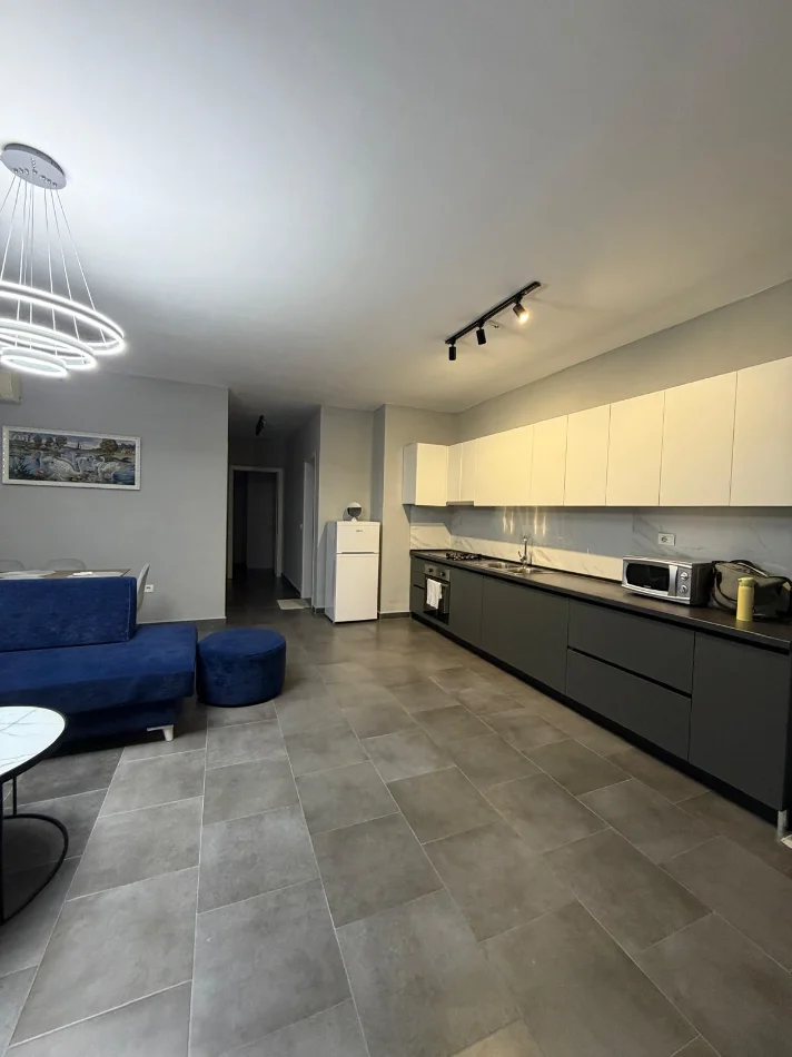 Shqiperi, jepet me qera nga Pronari, pa-komision apartament 2+1+Ballkon Kati 3, 88 m² 500 € (Kompleksi Tom Doshi)