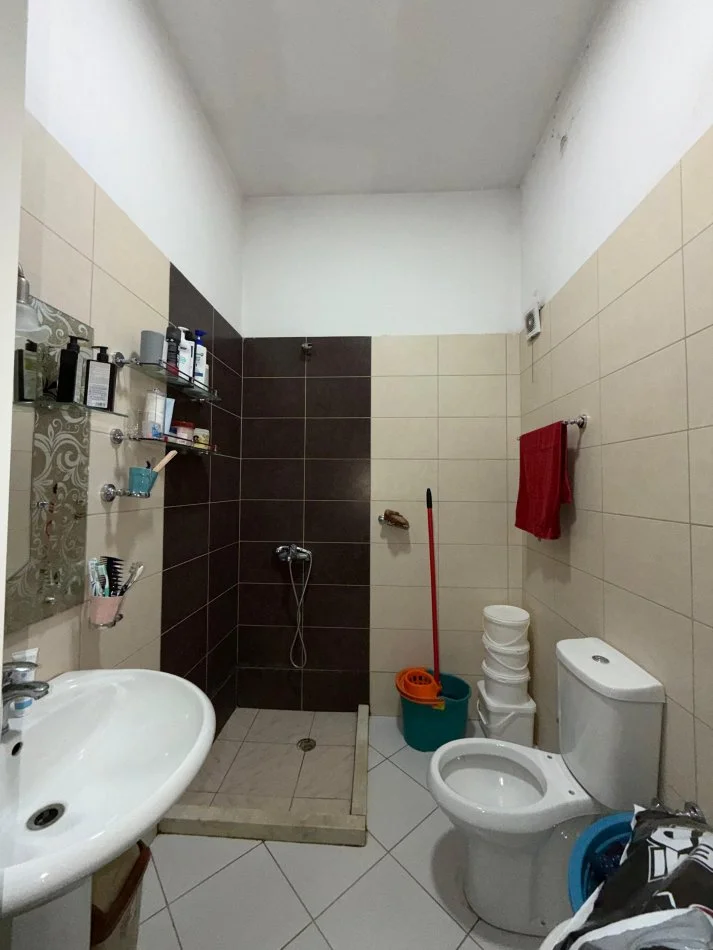 Tirane, shitet apartament 2+1 Kati 8, 105 m² 170.000 € (Astir)