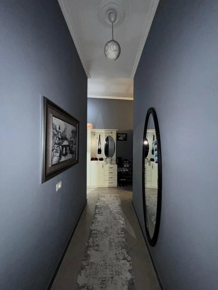 Tirane, shitet apartament 2+1 Kati 8, 105 m² 170.000 € (Astir)