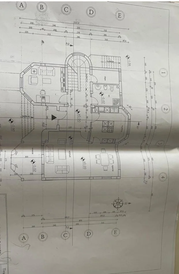 VILË LUKSOZE 3-KATËSHE ME PISHINË PËR SHITJE – Bërzhitë