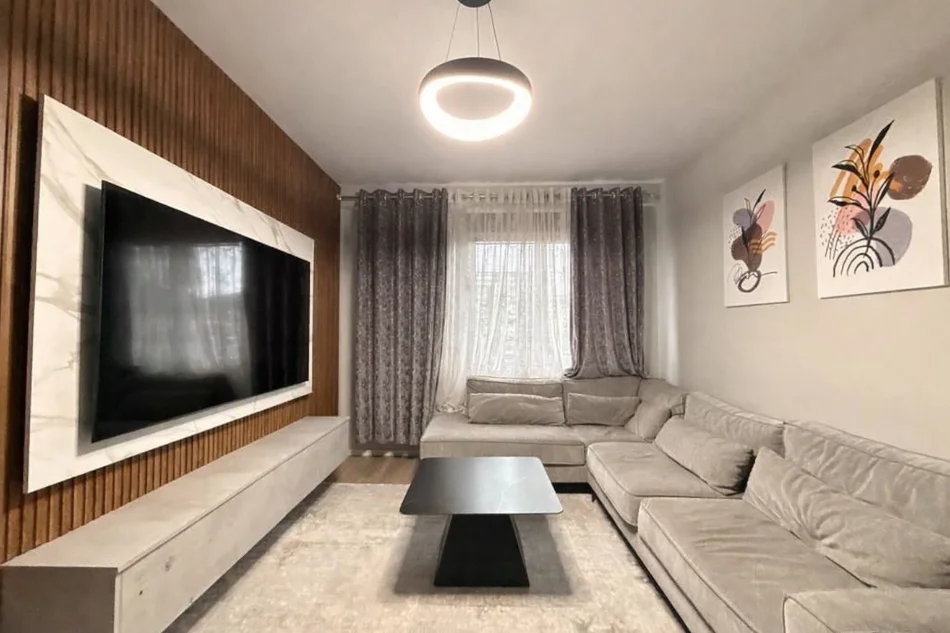 Tirane, shitet apartament 2+1+Ballkon Kati 4, 112 m² 230.000 € (Yzberisht)