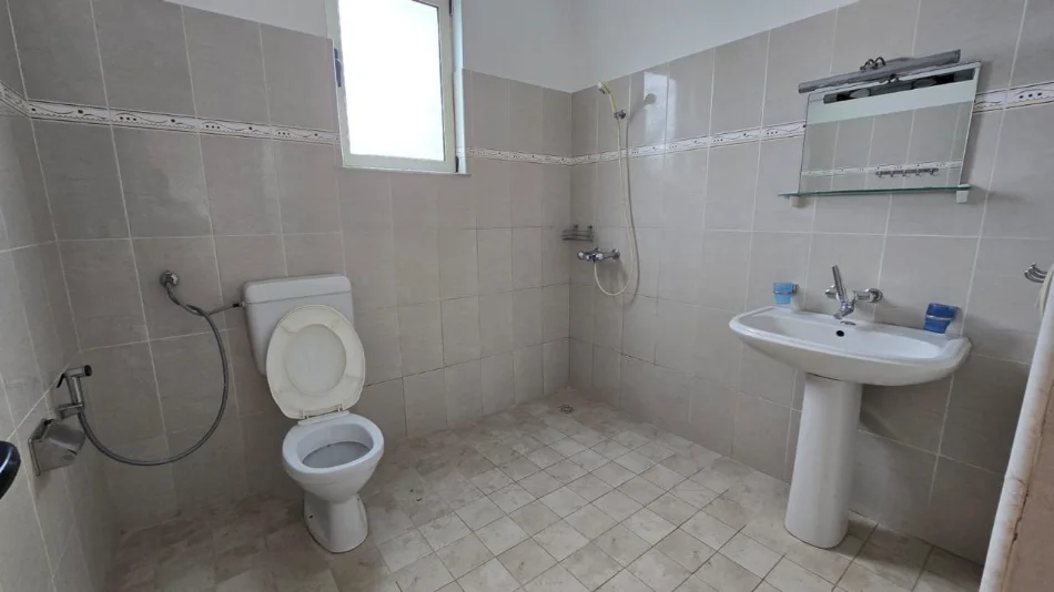 Shqiperi, shitet apartament 2+1+Ballkon Kati 2, 90 m² 135.000 € 