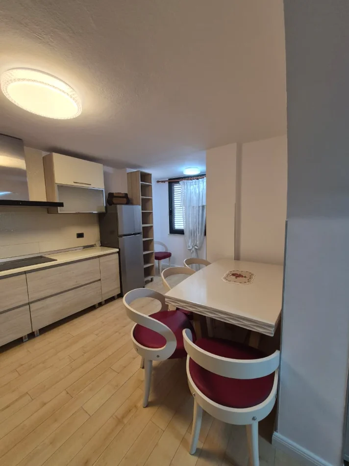 Shitet 2+1+ballkon, 189.900 Shkolla Baletit (Rruga Pjeter Budi)