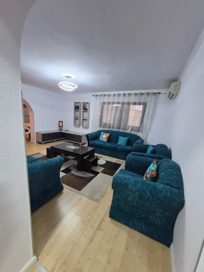 Shitet 2+1+ballkon, 189.900 Shkolla Baletit (Rruga Pjeter Budi)