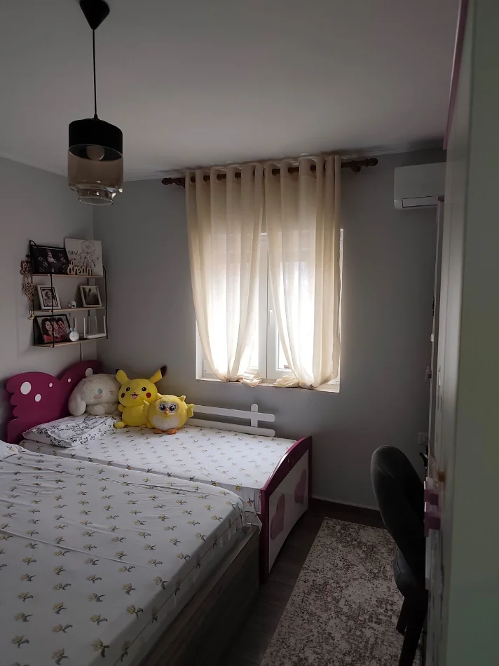 Tirane, jepet me qera apartament 1+1 Kati 5, 55 m² 500 € (Zonja Curre)