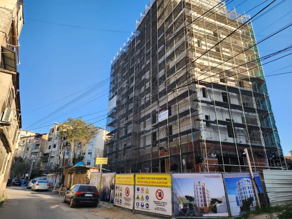 Tirane, Liste me oferta ,