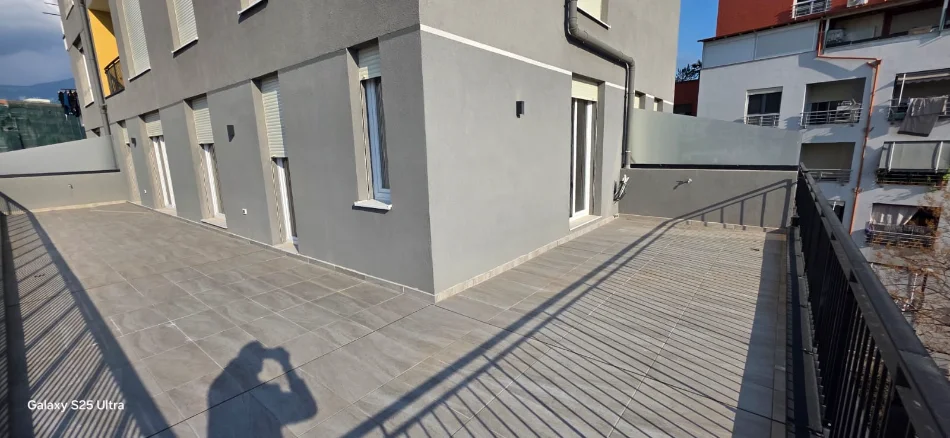 Tirane, shitet apartament+verande | Penthouse 2+1+Aneks+Ballkon Kati 4, 142 m² 