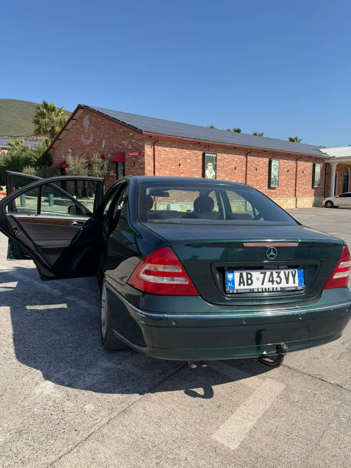 Elbasan, shes makine | veture Benzin+Gaz, ulliri automatik Kondicioner 21.700 km 6.000 €