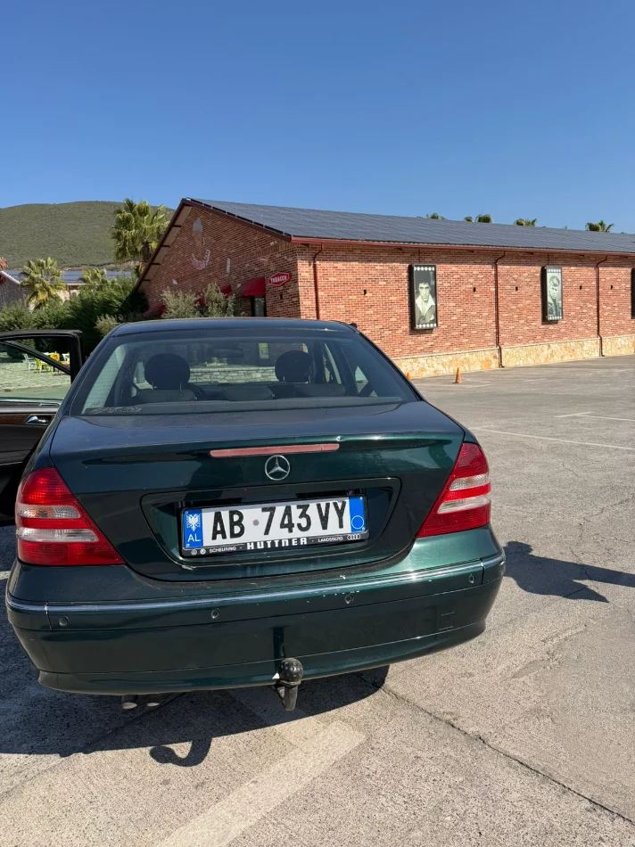 Elbasan, shes makine | veture Benzin+Gaz, ulliri automatik Kondicioner 21.700 km 6.000 €