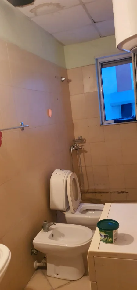 Tirane, shitet nga Pronari, pa-komision apartament 2+1+Ballkon Kati 6, 95 m² 135.000 € (kthesa e kamzes)