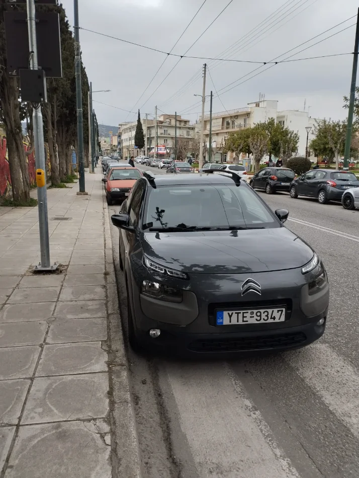 Greqi, shes makine Citroën C4 Cactus 2016 – 1.6 BlueHDi Diesel Euro 6 Nafte, gri e erret manuale Kondicioner 145.000 km