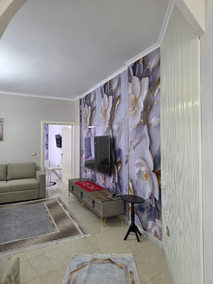 Vlore, jepet me qera apartament 2+1+Ballkon Kati 4, 500 € 