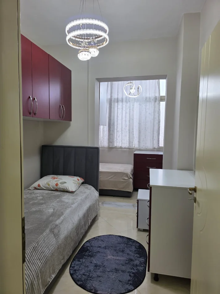 Vlore, jepet me qera apartament 2+1+Ballkon Kati 4, 500 € 