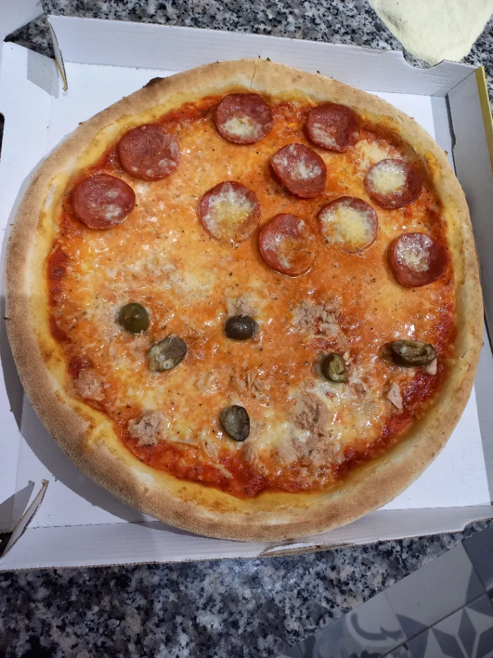 Tirane, Shitet fast food piceri biznesi me kuzhine te re dhe tavolinat e reja