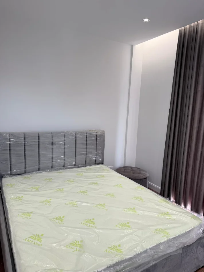 Tirane, jepet me qera apartament 1+1 Kati 2, 65 m² 470 € (5 maji)