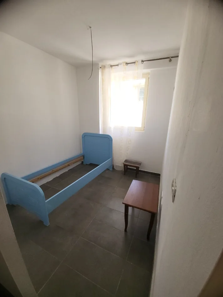 Tirane, jepet me qera apartament 2+1 Kati 1, 70 m² 350 € (Aleksander konda)